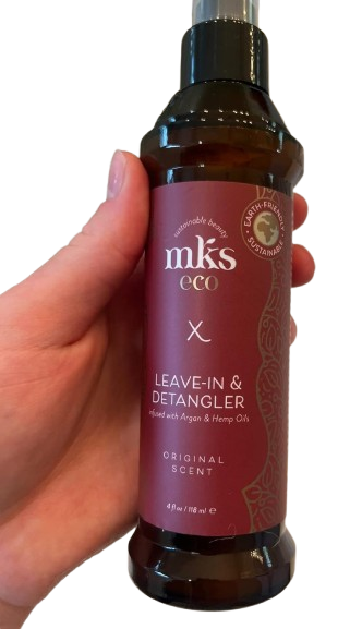 Transform your hair with OGX Renewing Argan Oil of Morocco Penetrating Oil 100ml. Infused with argan oil, it restores shine