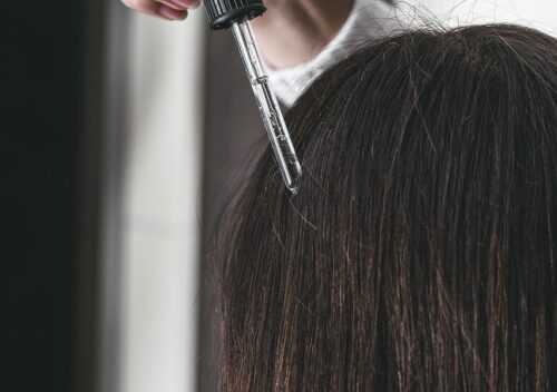 How to Apply Hair Serum to Your Hair