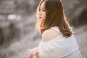 Read more about the article Best Hair Oil for Hair Growth, Dandruff, Frizz & More (2025)