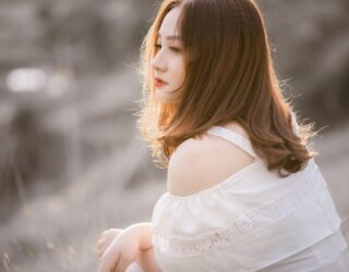 Best Hair Oil for Hair Growth, Dandruff, Frizz & More (2025)